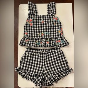 GB Girls shirt and shorts embroider set-size 4T